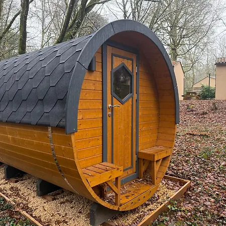 Casa vacanze 18.sarladaise Insolite -2p Calviac